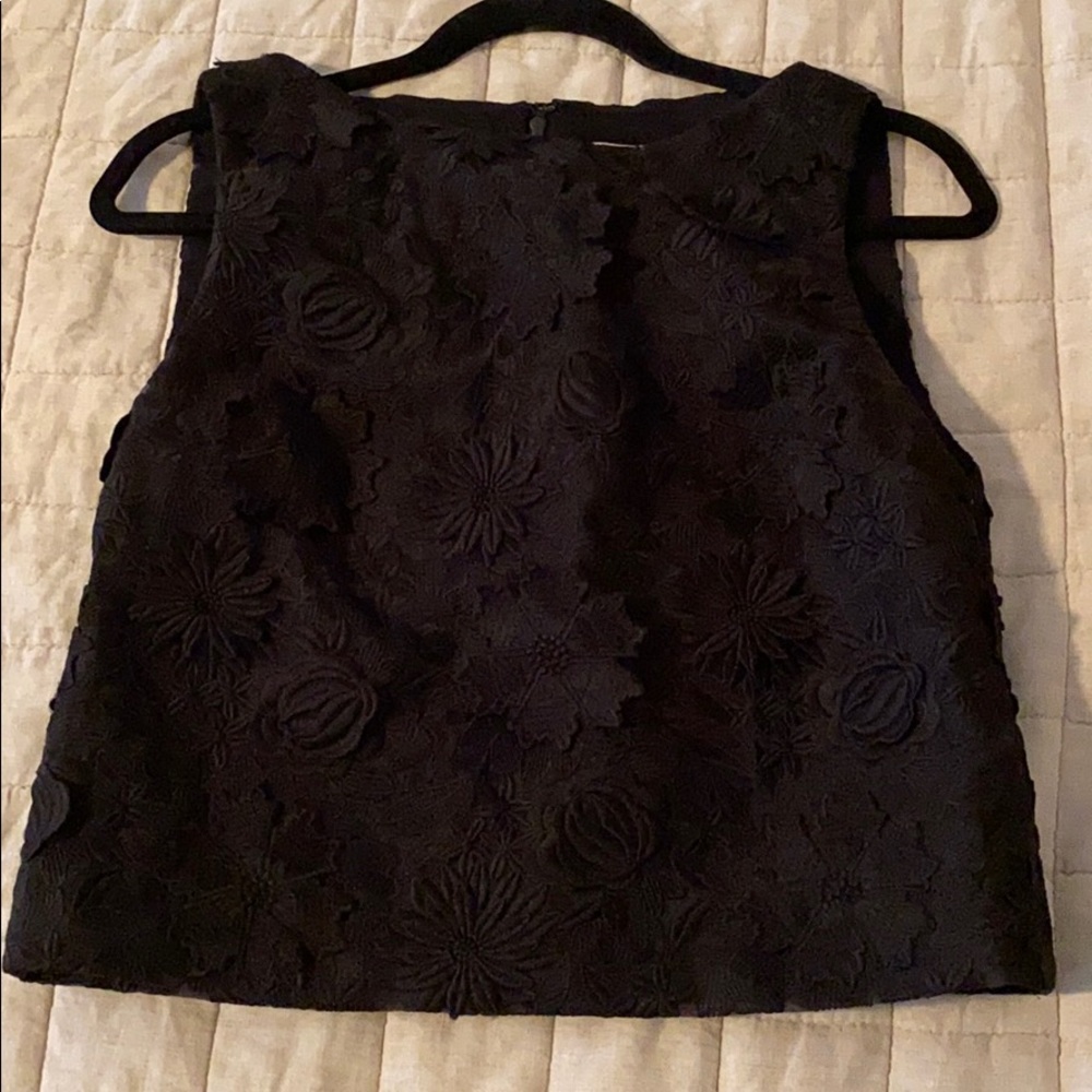 Alice and Olivia floral embroidered shell blouse